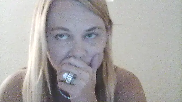 burrkitty online show from January 8, 2026, 9:48 am