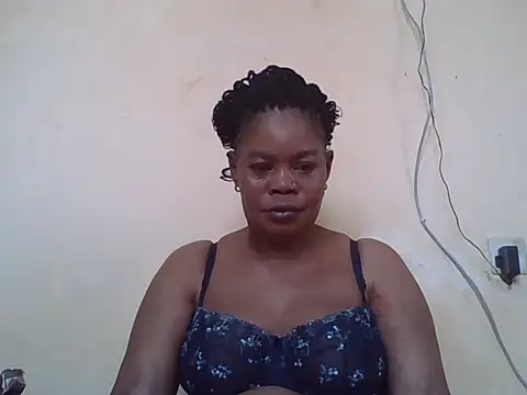 ANALQUEEN4 online show from February 12, 2026, 6:24 am