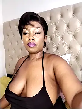 bigbootyboohle online show from February 15, 2026, 8:02 am