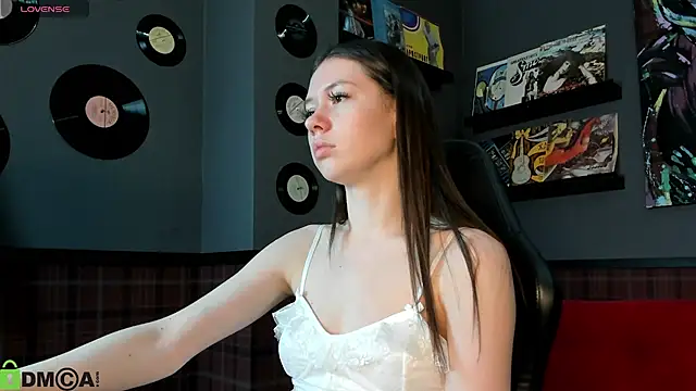 Nicole Charm online show from March 6, 2026, 12:49 am