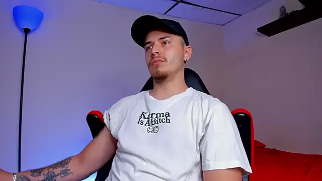 Snapshot of james_connor2 chatting on September 29, 2025, 6:46 pm james connor2 online show from September 29, 2025, 6:46 pm