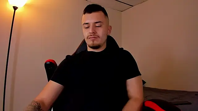 Snapshot of james_connor2 chatting on March 11, 2025, 6:30 pm james connor2 online show from March 11, 2025, 6:30 pm