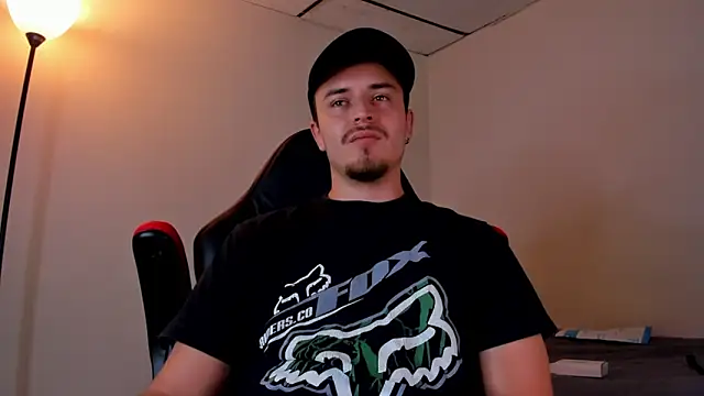 Snapshot of james_connor2 chatting on March 9, 2025, 6:43 pm james connor2 online show from March 9, 2025, 6:43 pm