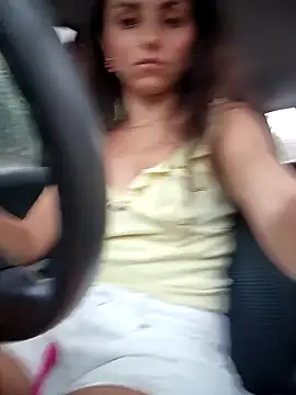 Snapshot of Izabella_Bella chatting on November 12, 2025, 8:29 am Izabella Bella online show from November 12, 2025, 8:29 am