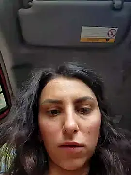 Snapshot of Izabella_Bella chatting on November 4, 2025, 8:18 am Izabella Bella online show from November 4, 2025, 8:18 am