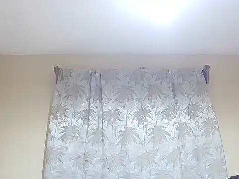 Snapshot of slender_sweet chatting on May 3, 2026, 11:58 am slender sweet online show from May 3, 2026, 11:58 am