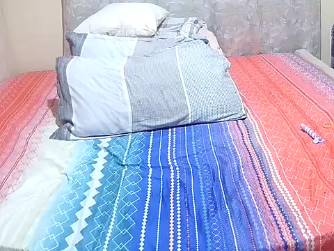 slender sweet online show from April 18, 2026, 10:28 am