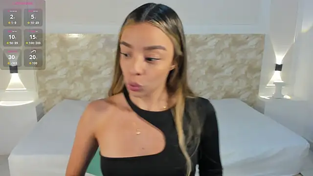 Snapshot of AliceRoss0 chatting on November 14, 2025, 8:12 pm AliceRoss0 online show from November 14, 2025, 8:12 pm