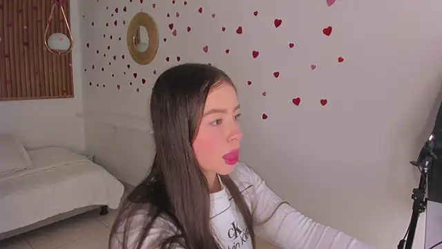 TiffanyWright online show from March 1, 2026, 1:33 pm