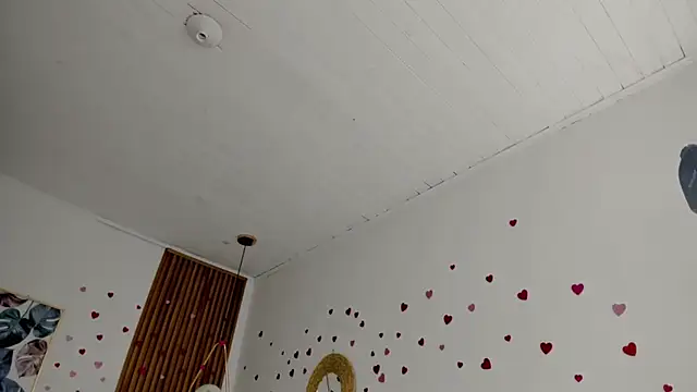 TiffanyWright online show from April 11, 2026, 2:41 am