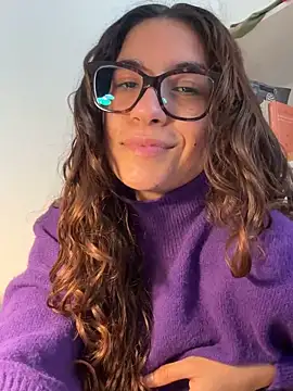 ValeriEvan online show from April 3, 2026, 9:21 pm