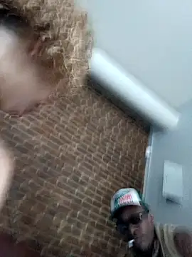 BlackD4uxo online show from April 5, 2026, 8:04 pm