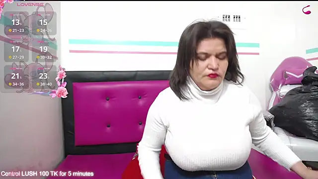 Snapshot of kambelroche chatting on November 22, 2025, 11:42 am kambelroche online show from November 22, 2025, 11:42 am