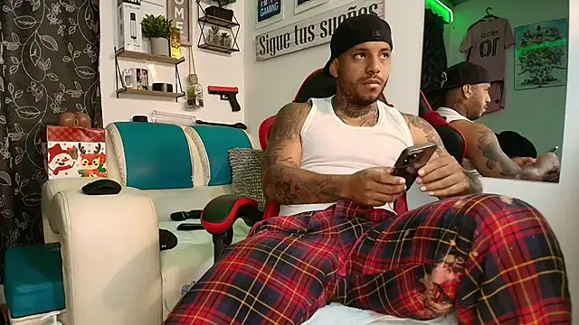 Leenar Key online show from December 4, 2025, 11:20 am