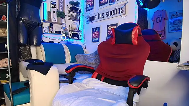 Leenar Key online show from February 26, 2026, 1:00 pm