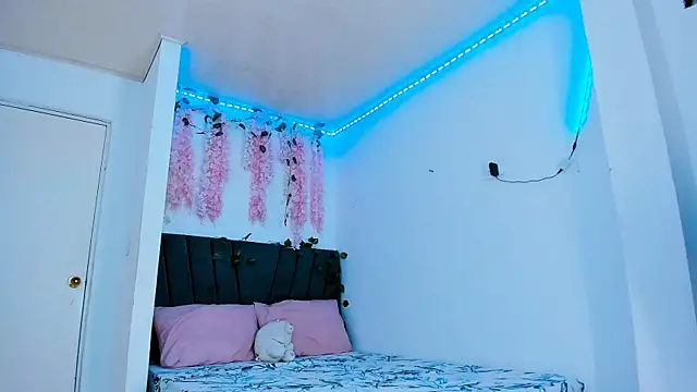 Snapshot of alexaryderr chatting on December 23, 2025, 1:49 am alexaryderr online show from December 23, 2025, 1:49 am