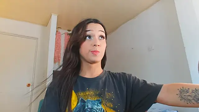 Snapshot of alexaryderr chatting on February 8, 2026, 4:26 pm alexaryderr online show from February 8, 2026, 4:26 pm