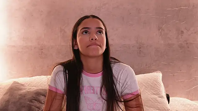 Snapshot of Nicky_and_Blake chatting on September 17, 2025, 5:37 pm Nicky and Blake online show from September 17, 2025, 5:37 pm