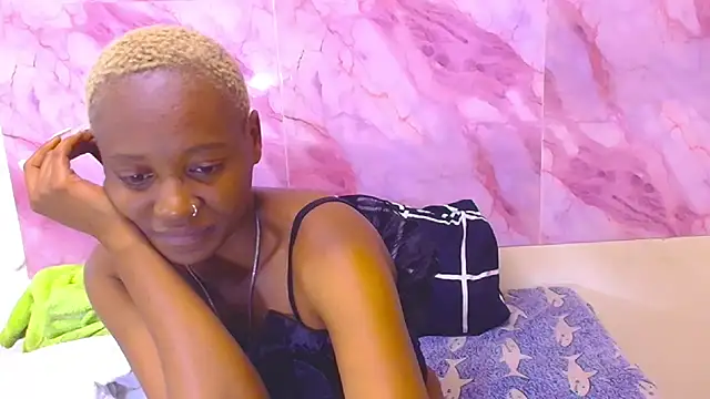 Snapshot of EbonyOlive69 chatting on October 22, 2025, 5:18 am EbonyOlive69 online show from October 22, 2025, 5:18 am