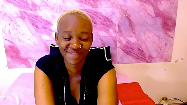Snapshot of EbonyOlive69 chatting on October 19, 2025, 5:16 pm EbonyOlive69 online show from October 19, 2025, 5:16 pm