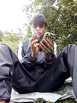 Snapshot of Cuervo_maniaco chatting on September 18, 2025, 6:55 pm Cuervo maniaco online show from September 18, 2025, 6:55 pm