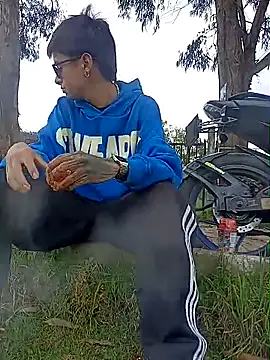 Cuervo maniaco online show from February 17, 2026, 4:15 pm