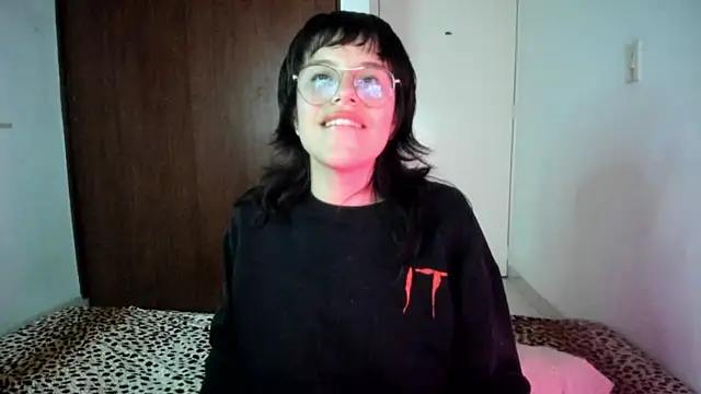 Snapshot of Lucyfx666 chatting on September 30, 2025, 5:24 am Lucyfx666 online show from September 30, 2025, 5:24 am