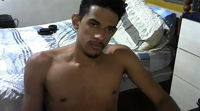 Snapshot of RenziTatte chatting on March 21, 2025, 11:23 pm RenziTatte online show from March 21, 2025, 11:23 pm