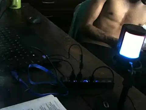 Snapshot of RenziTatte chatting on March 9, 2025, 6:00 pm RenziTatte online show from March 9, 2025, 6:00 pm