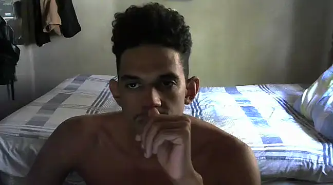 Snapshot of RenziTatte chatting on March 4, 2025, 7:11 pm RenziTatte online show from March 4, 2025, 7:11 pm