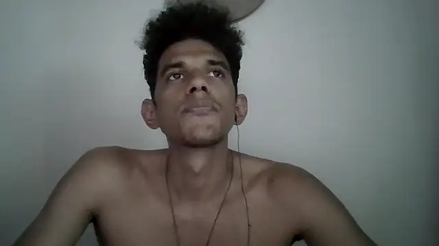 Snapshot of RenziTatte chatting on October 5, 2025, 5:58 pm RenziTatte online show from October 5, 2025, 5:58 pm