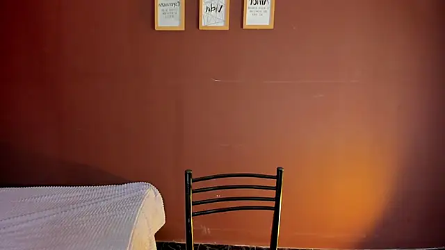 Snapshot of wini_fer chatting on November 7, 2025, 12:42 pm wini fer online show from November 7, 2025, 12:42 pm