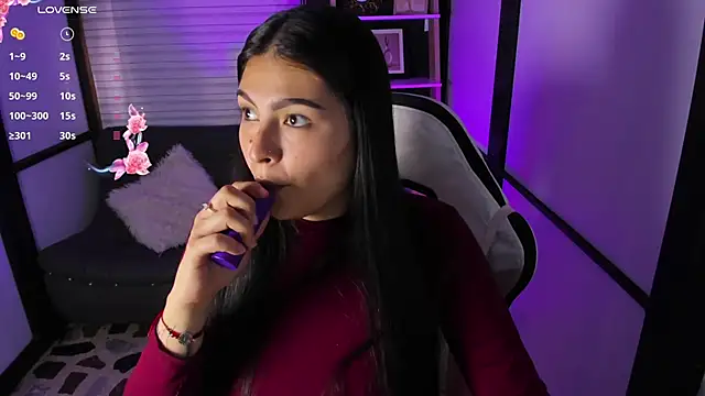 Snapshot of TifanyWhite_ chatting on January 31, 2025, 8:43 pm TifanyWhite online show from January 31, 2025, 8:43 pm