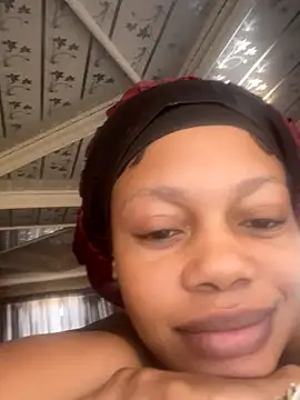 NAUGHTYSHALOTXX online show from October 8, 2025, 7:43 am