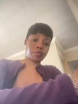 Snapshot of NAUGHTYSHALOTXX chatting on July 31, 2026, 2:05 pm NAUGHTYSHALOTXX online show from July 31, 2026, 2:05 pm