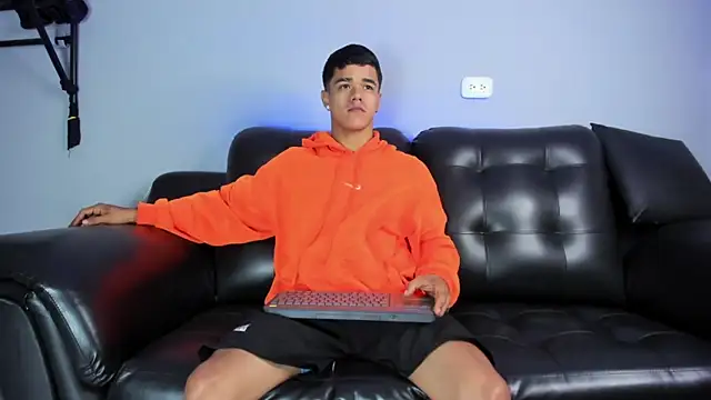 Rob saenz  online show from March 13, 2025, 1:40 pm