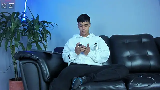 Rob saenz  online show from September 23, 2025, 1:40 pm