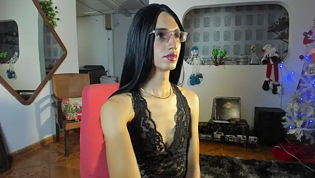 CharlotteLauren online show from December 22, 2025, 10:32 pm