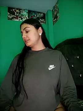 Snapshot of Nahiara_velez chatting on June 4, 2026, 11:31 pm Nahiara velez online show from June 4, 2026, 11:31 pm