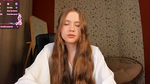 MaryannSoftt online show from November 28, 2025, 4:18 pm