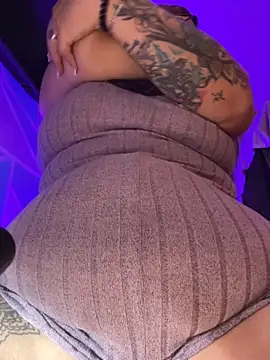 Snapshot of KinkyJessyHotxx chatting on October 22, 2025, 3:11 pm KinkyJessyHotxx online show from October 22, 2025, 3:11 pm