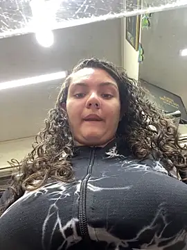 Snapshot of eva_y_marcelo chatting on October 3, 2025, 12:03 am eva y marcelo online show from October 3, 2025, 12:03 am