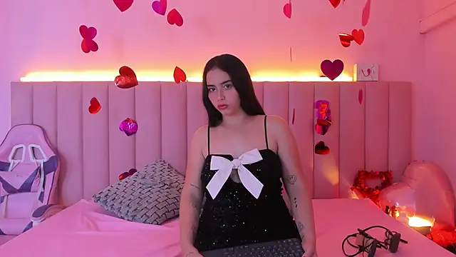 SophieRoyals online show from February 14, 2025, 1:08 pm