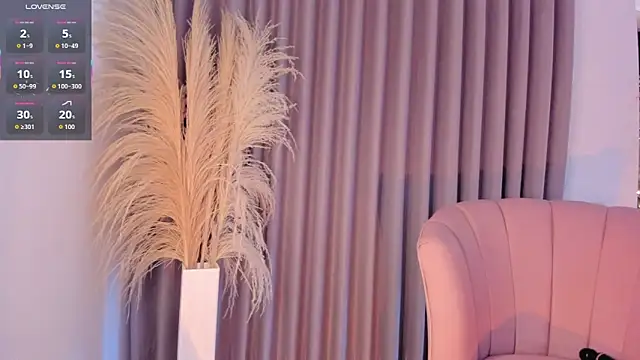 ashlyestone online show from November 16, 2025, 4:17 am