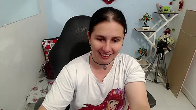 Snapshot of victoria_jones chatting on November 29, 2025, 1:55 pm victoria jones online show from November 29, 2025, 1:55 pm