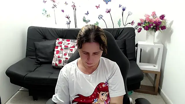 victoria jones online show from May 9, 2026, 12:19 pm