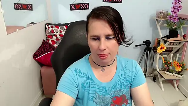 Snapshot of victoria_jones chatting on November 12, 2025, 1:59 pm victoria jones online show from November 12, 2025, 1:59 pm