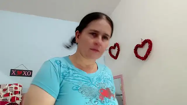 Snapshot of victoria_jones chatting on October 13, 2025, 2:07 pm victoria jones online show from October 13, 2025, 2:07 pm