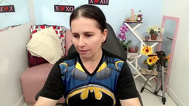 Snapshot of victoria_jones chatting on October 9, 2025, 3:45 pm victoria jones online show from October 9, 2025, 3:45 pm