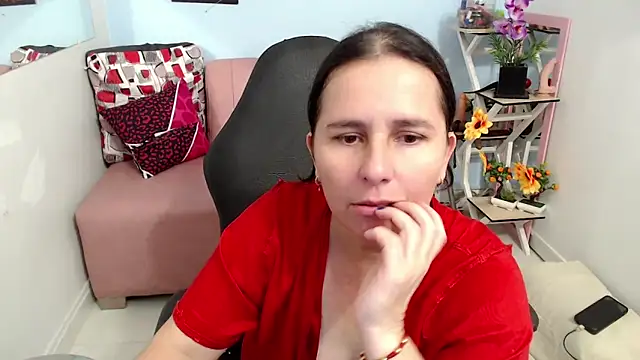 Snapshot of victoria_jones chatting on November 7, 2025, 3:27 pm victoria jones online show from November 7, 2025, 3:27 pm